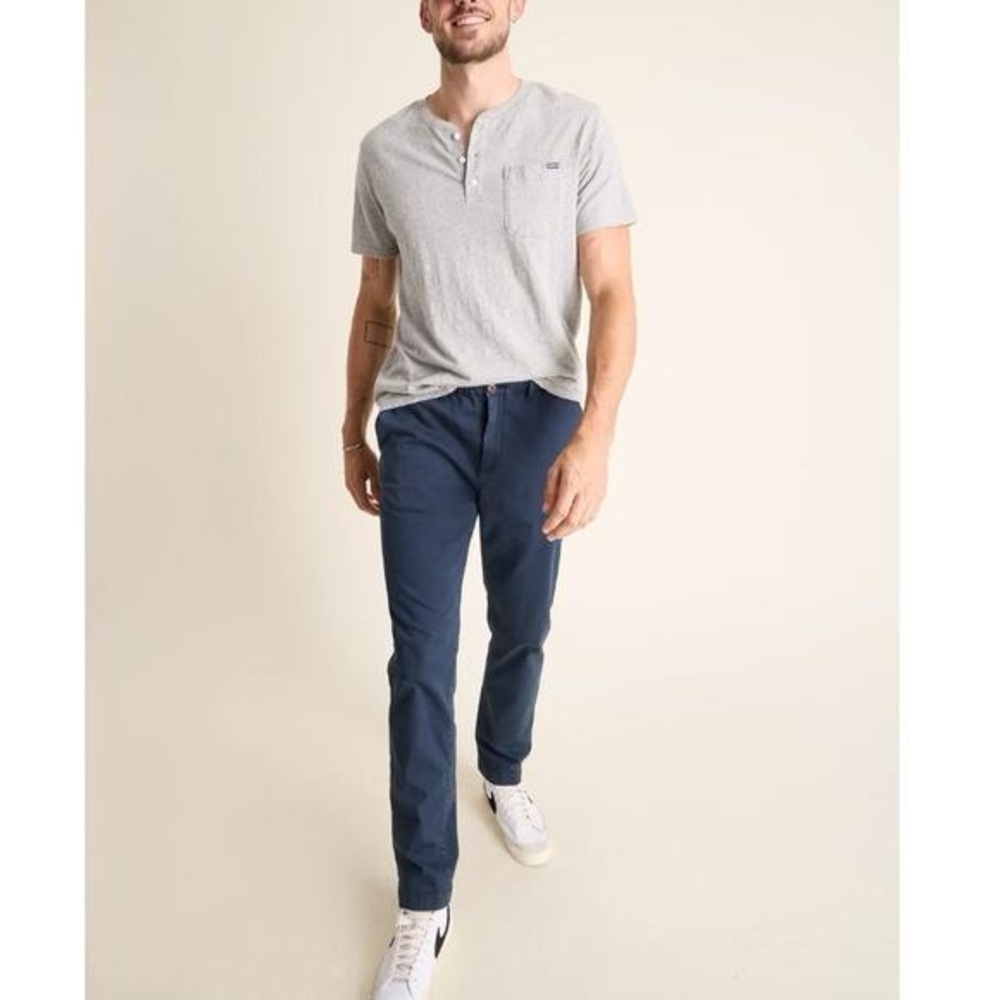 NWOT Chubbies Men's Navy The New Avenues Regular Fit Pants Size L
